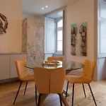 Flh Downtown Classic Luxus *