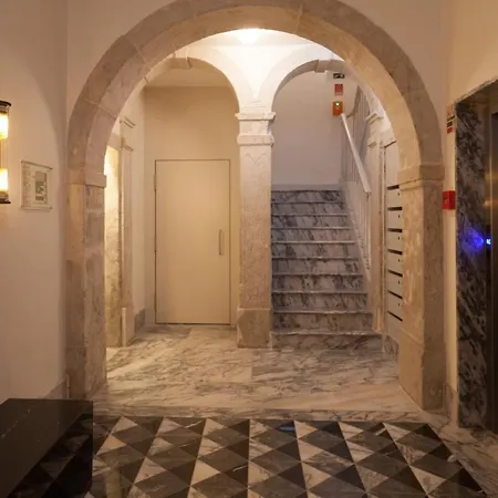 Flh Downtown Classic Luxus Apartment *